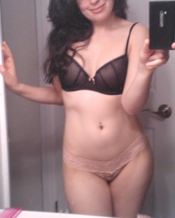 Amateur wife taking a selfie in her bra and panties