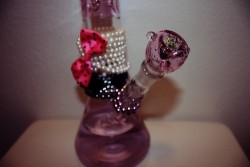 Such a girly girl bong