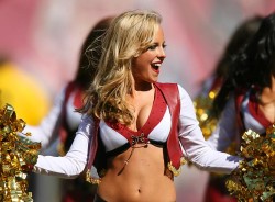 Cheerleaders are so much hotter with big tits