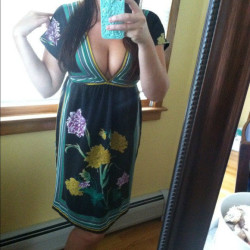 How to sell a dress on ebay? Show your big tits!
