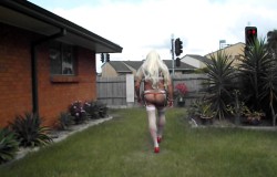 Sissyslutbecky in her garden 1