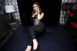 Experience Sensual Seduction and Become a BDSM Slave