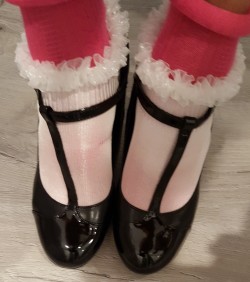 Jeni’s cute sissy shoes