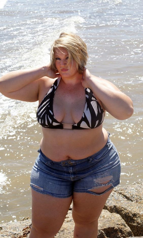 Chubby babe watching outdoor