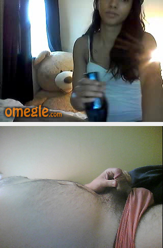 Omegle small penis reaction.. 
