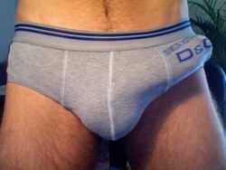 Big Bulge for Sissy Sluts to Worship