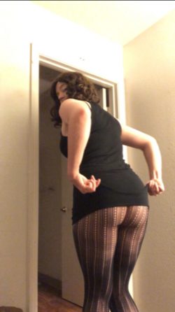 Trap sissy hopes guys are jacking off to her