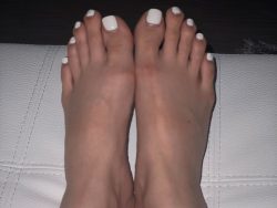 Worship the feet of an Asian princess