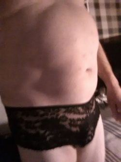Love lace,, notice no bulge, that’s why I’m a panty wearing cum bucket faggot