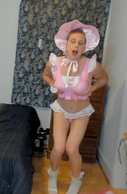 Denver #SissyBaby Shoemaker is helpless against big cocks