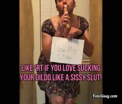 I love sucking my dildo like a slut