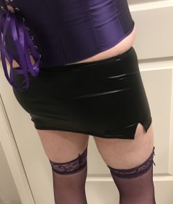 Sissy slut rocking her leather skirt