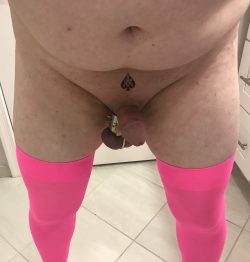 I think pink is your color, cucky!