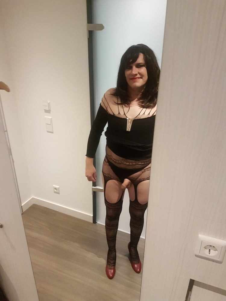 Simonatv18 exposed sissy whore