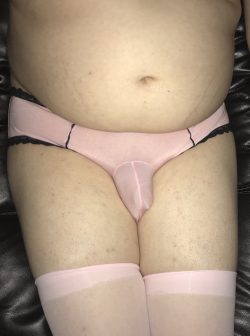 Boxers or briefs? Neither – sissy pouch panties!