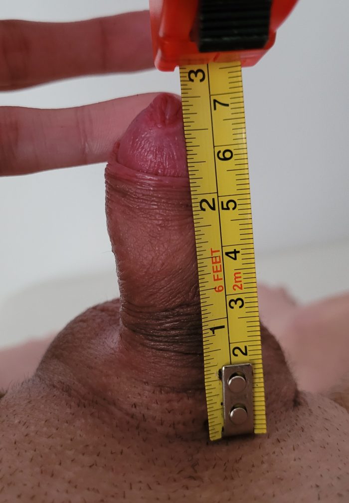 My flaccid dick is so tiny 🤏