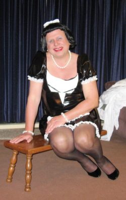 sissy maid cheryl