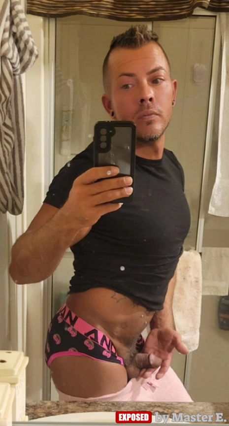Sissy David Mckinle exposing her tiny clitty