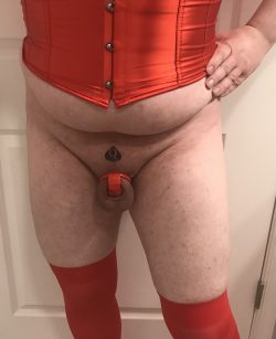 Chastity sissy cuckold with attitude.