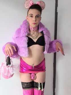 The most exposed and outed sissy faggot in the world