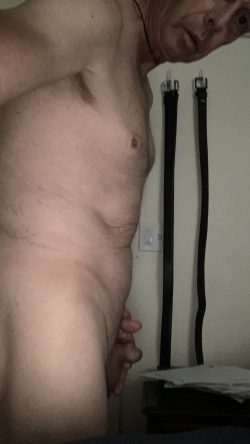 Bunch new pics showing the world my tiny dick