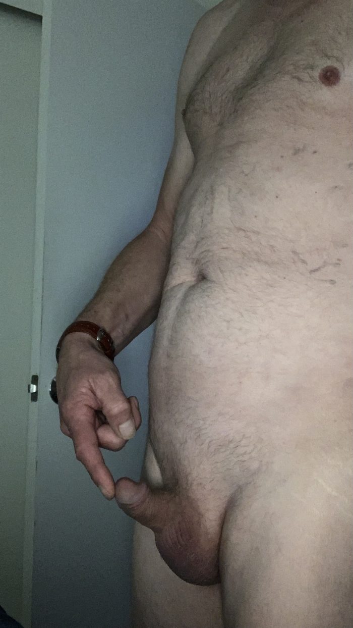 Bunch new pics showing the world my tiny dick