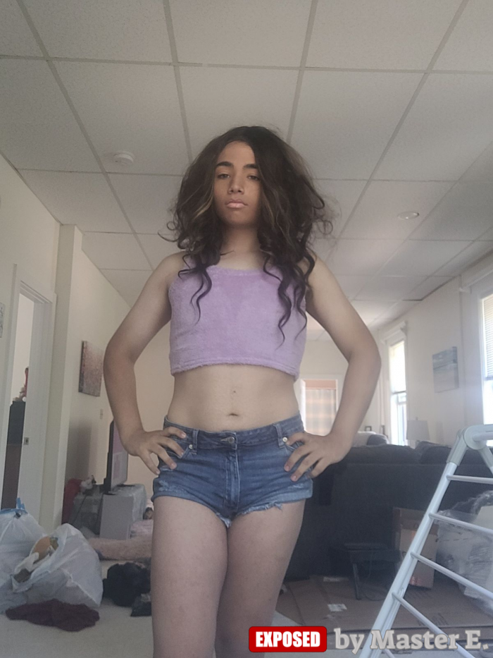 Sissy Hannah Jizzelle posing in crop top and shorts!