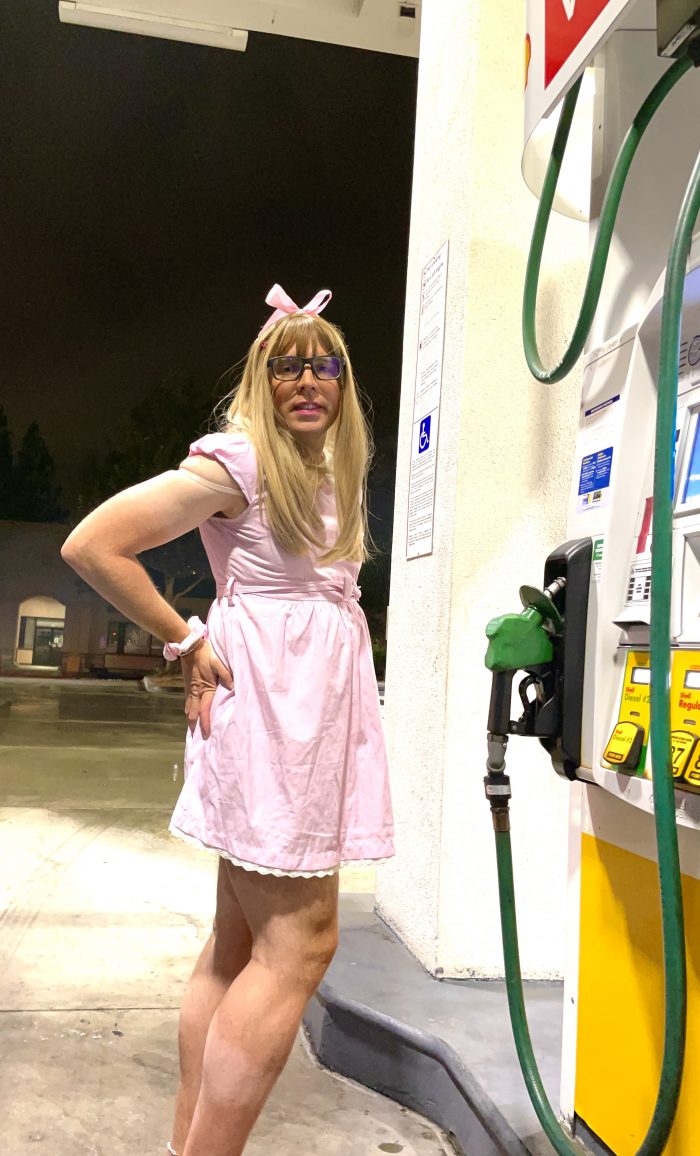 Sissy Pumping Gas and Wanting Dick Up My Ass