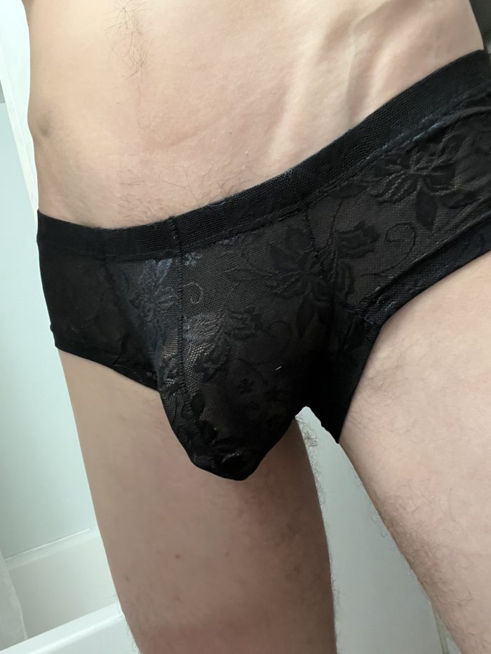 Black lace boy short