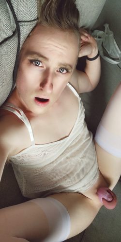 Cagedsissy2020 in white lingerie