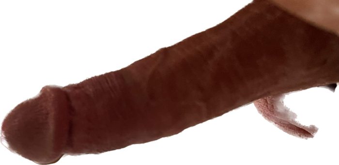 Long toes/long cock