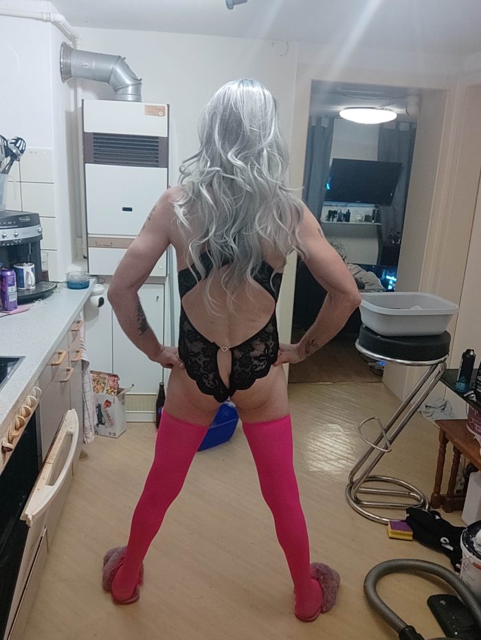 Watch sissy live 24/7 for free on 5 Security cams!