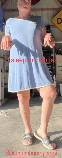 Sissyjenni sleeps in nighties