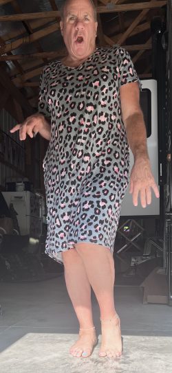 Sissyjenni sleeps in nighties.