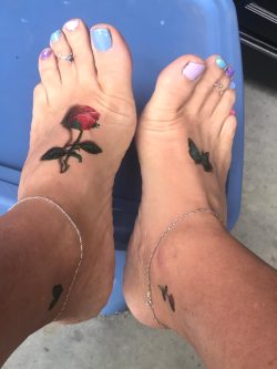 Sissyjenni sissy toes