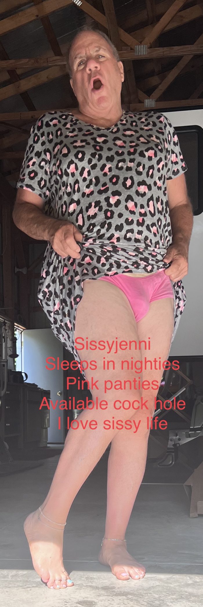 Sissyjenni in pink panties and nightie