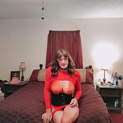 Keith Thompson sissy in red
