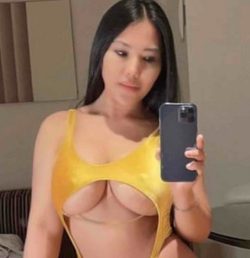 Big Tit Asian Milf Mistress let me jerk to her webcam