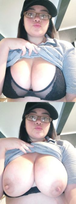 Chubby girl has her big tits out