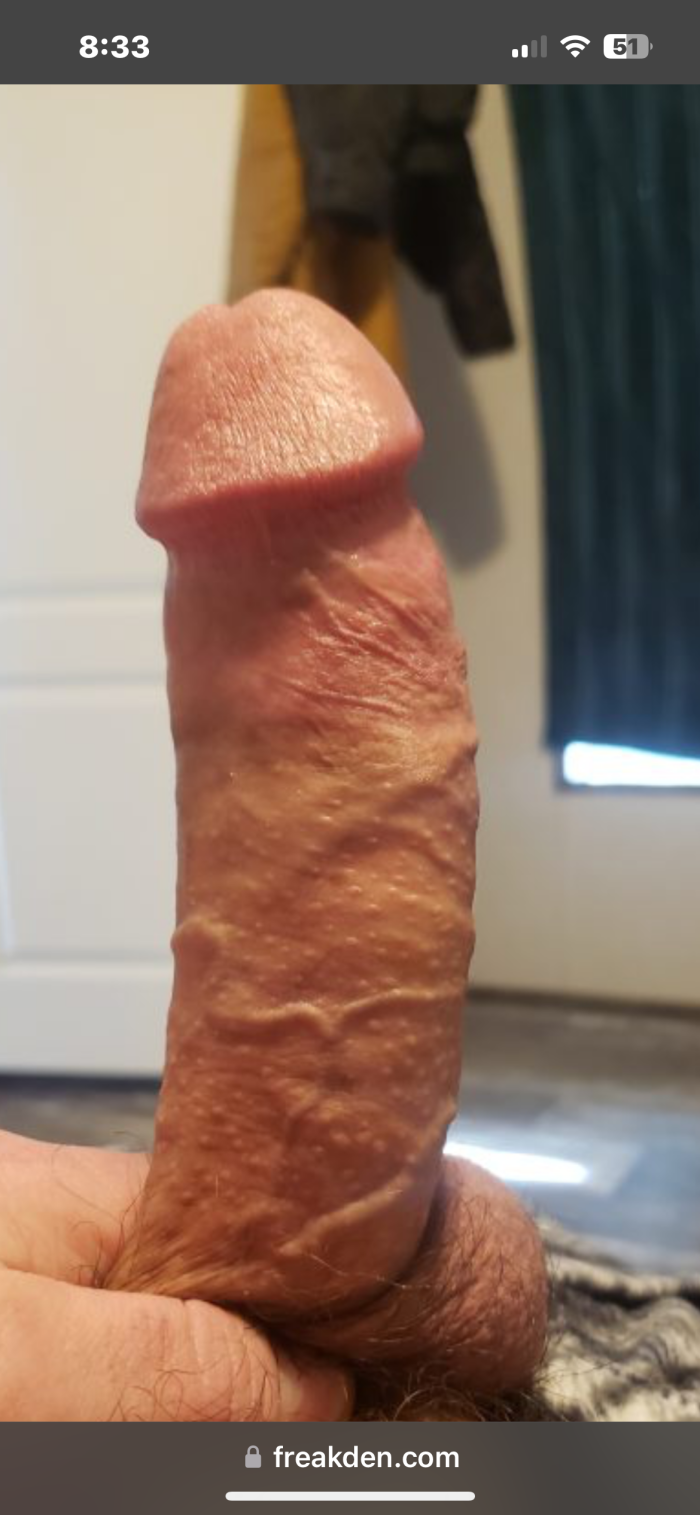 Who wants this thick white mushroom cock?!?!?