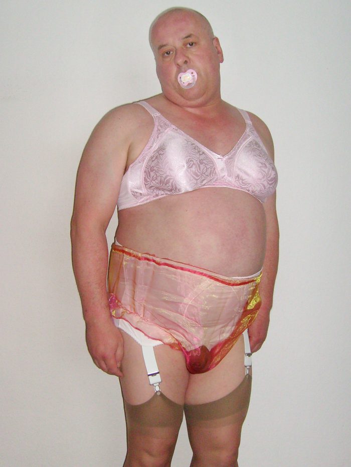 Posings as a fat effeminate sissy