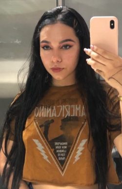 Submissive men flock to serve this Latina Mistress