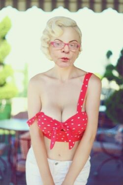 Tvcarole sissy faggot 💕