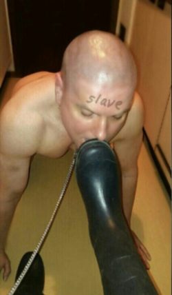 submissive sissy faggot foot and boot slave