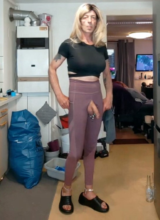 NEED TO BE EXPOSED! ANYBODY ABLE TO DO?