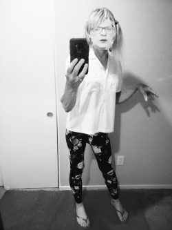 Tvcarole sissy faggot 💕