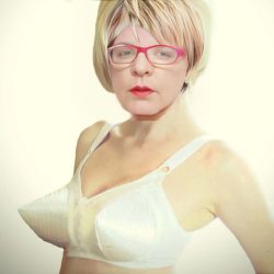 Tvcarole sissy faggot 💕