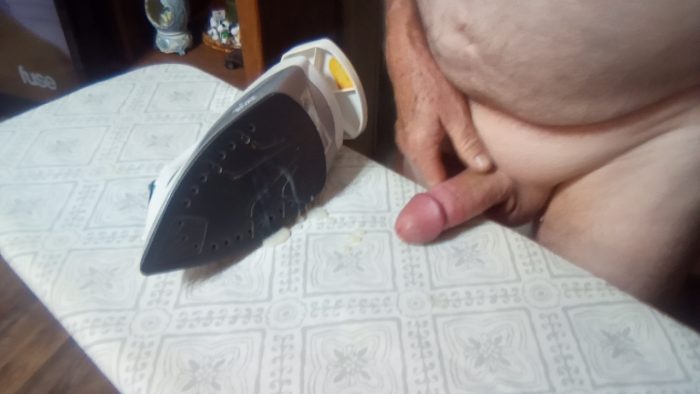I like to iron naked