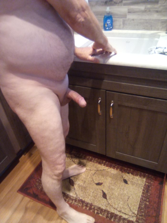 I like to iron naked
