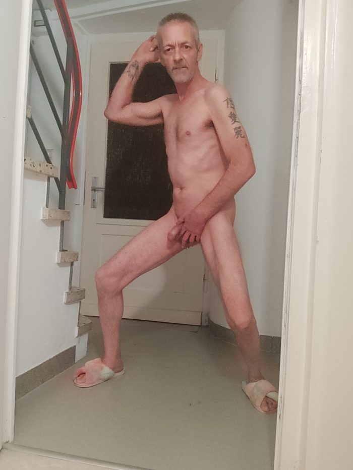 NEED TO BE EXPOSED! ANYBODY ABLE TO DO?